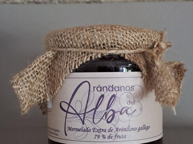 Mermelada Extra de Arándano gallego-¡Envío GRATIS!-Pedido mínimo 4 botes (220 g).